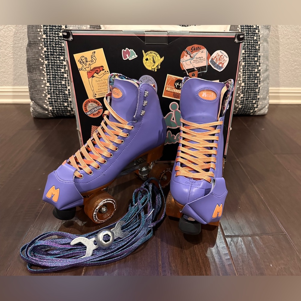 Moxi Beach Bunny quad roller skates (Periwinkle) Size: 8